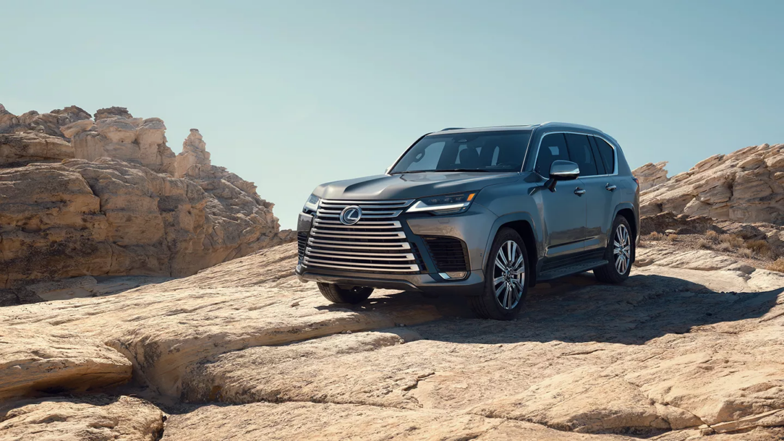 2025-Lexus-LX-clifftop